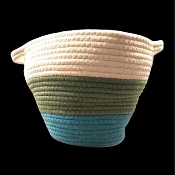 🐣Unique Boho Tricolor Macrame Basket Hand Crafted in Canada Bohemian Home Decor - Picture 2 of 15